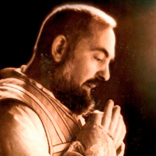 padre pio praying