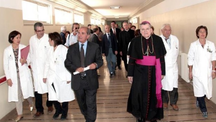 Cardinal Burke at the Casa Italy 2010